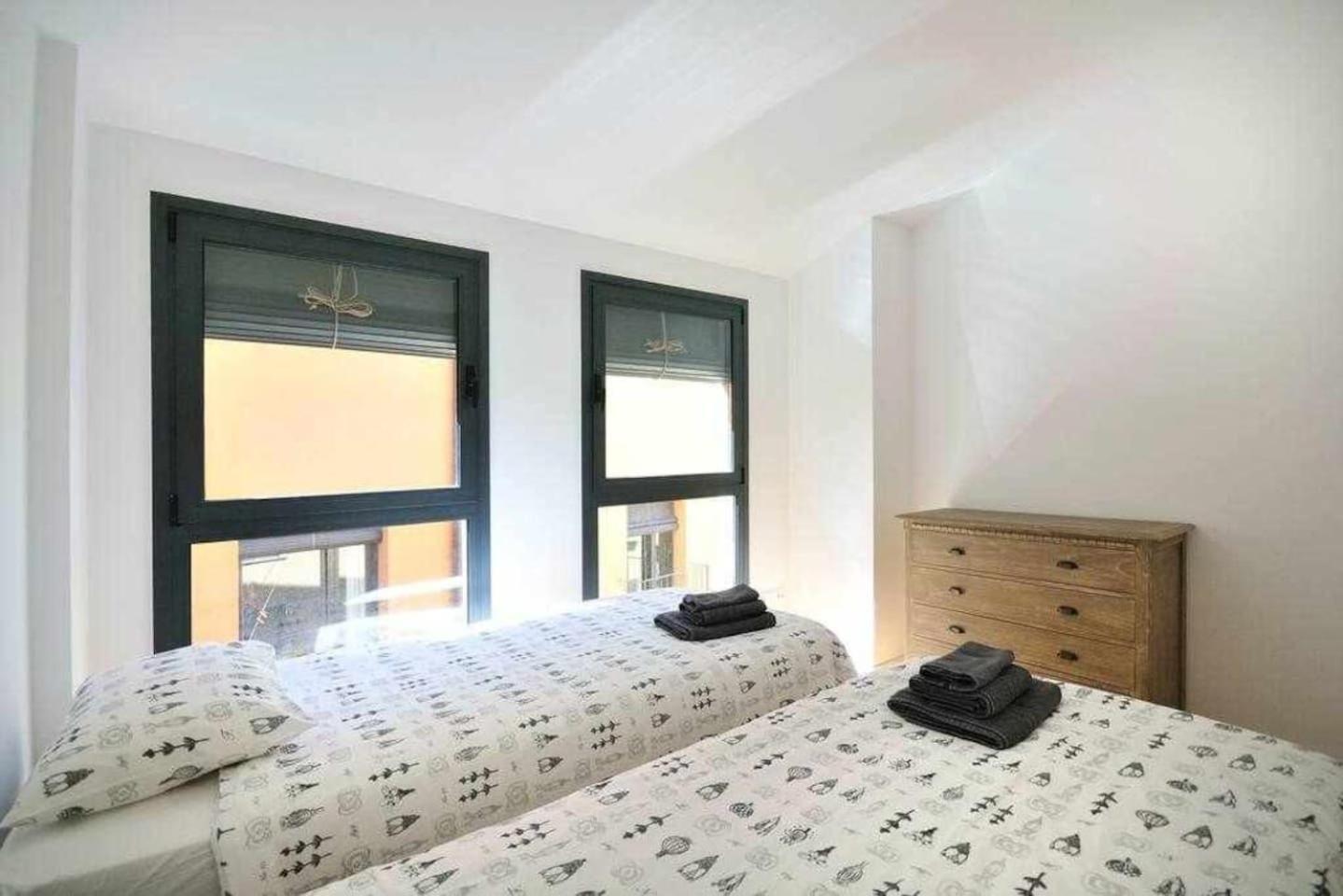 Stunning W Amazing Views In Appartement