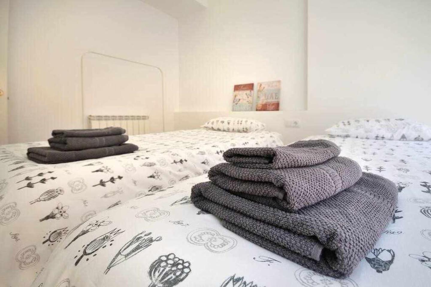 Stunning W Amazing Views In Appartement
